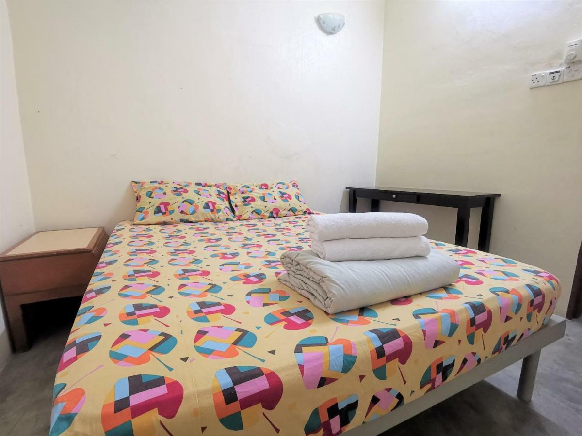 Star Lodge George Town Esterno foto