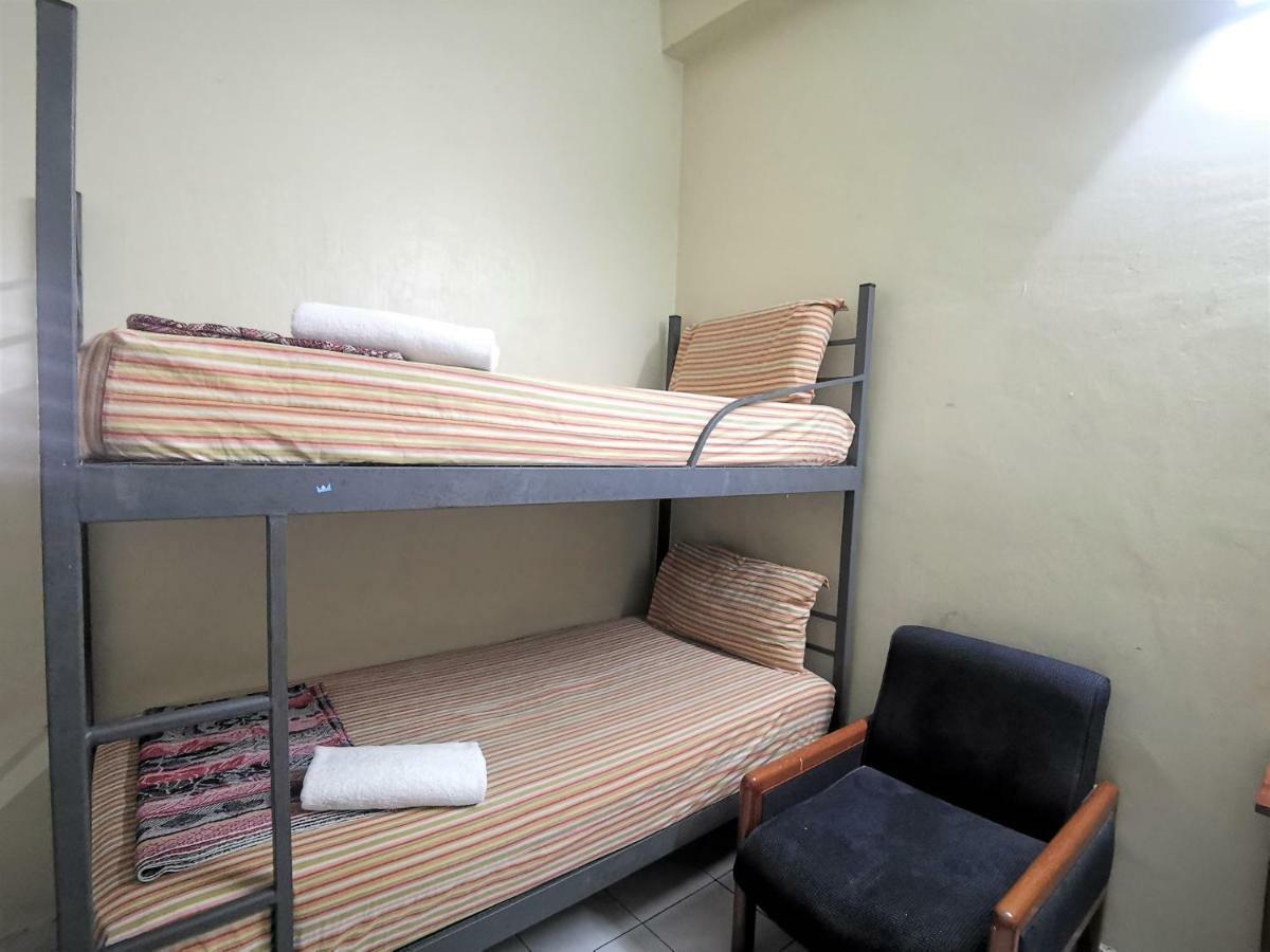 Star Lodge George Town Esterno foto