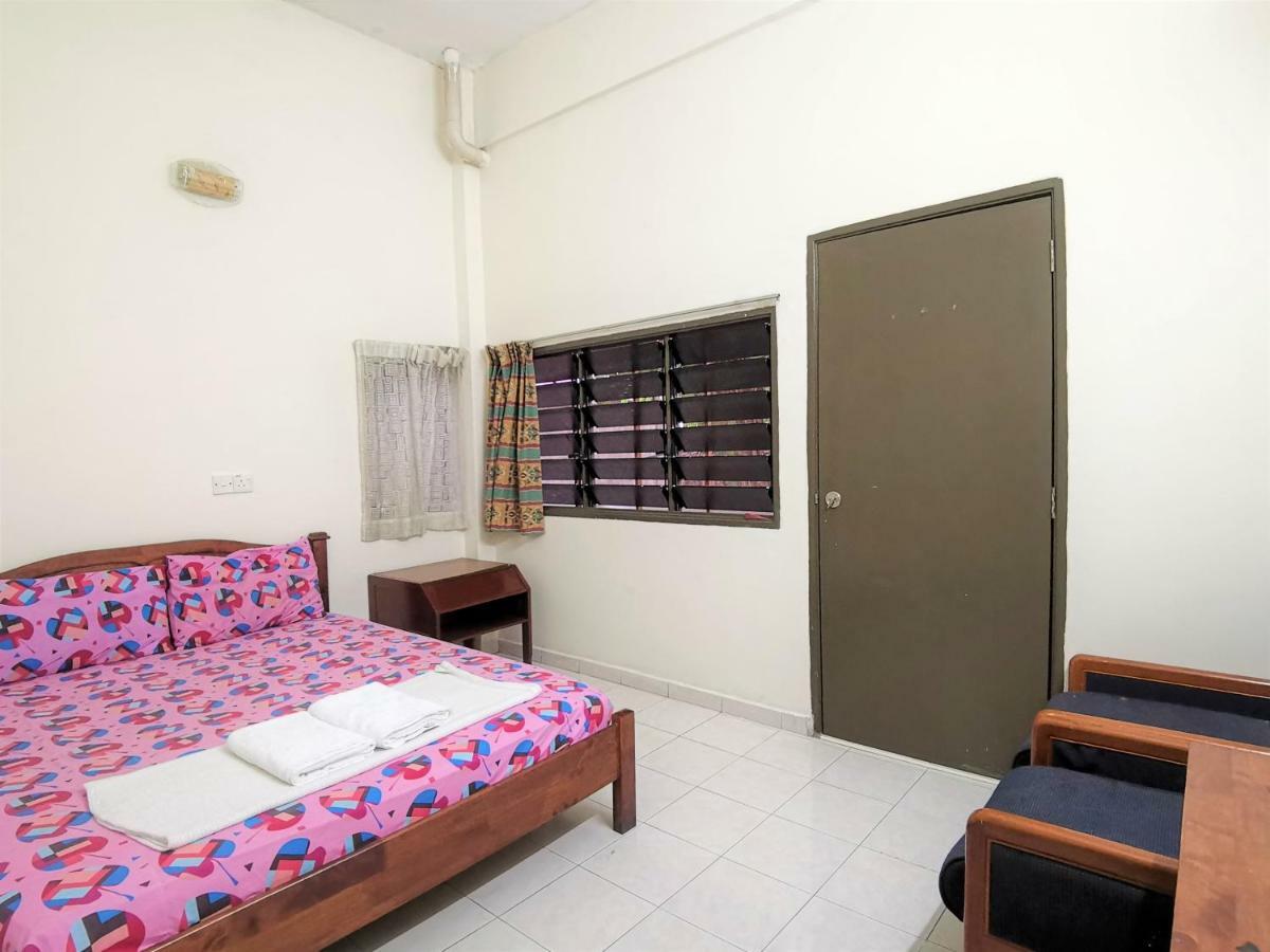 Star Lodge George Town Esterno foto
