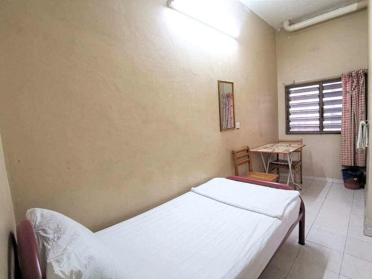 Star Lodge George Town Esterno foto